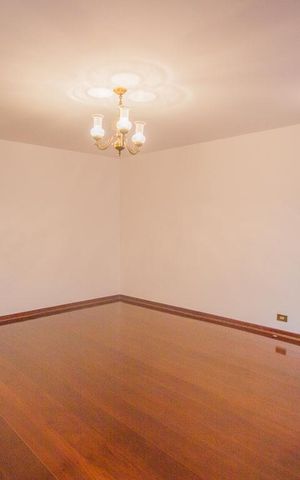 Casa à venda com 117m², 3 quartos e 2 vagasEstudio/Quarto