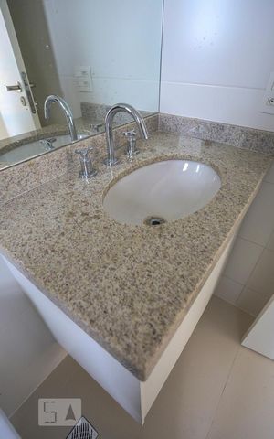 Studio à venda com 41m², 1 quarto e 1 vaga Studio à venda com 41m², 1 quarto e 1 vagaBanheiro