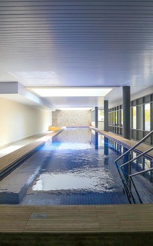 Studio à venda com 41m², 1 quarto e 1 vaga Studio à venda com 41m², 1 quarto e 1 vagaPiscina