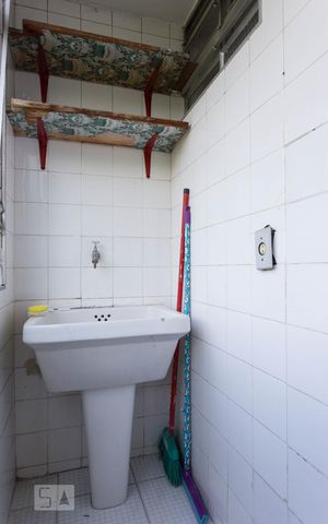 Apartamento à venda com 80m², 2 quartos e 1 vaga Apartamento à venda com 80m², 2 quartos e 1 vagaÁrea de serviço
