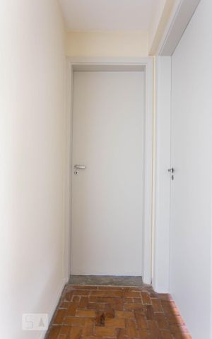 Apartamento à venda com 80m², 2 quartos e 1 vaga Apartamento à venda com 80m², 2 quartos e 1 vagaCorredor