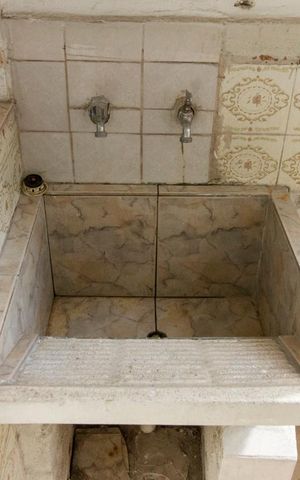 Casa para alugar com 100m², 2 quartos e sem vagaPia da Area de Serviço 