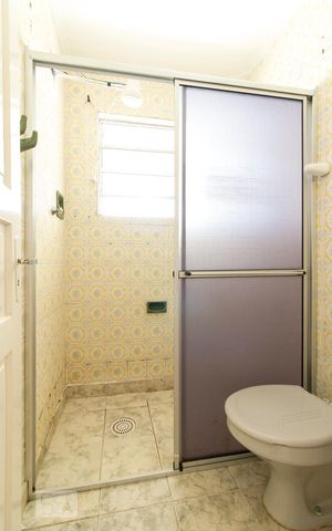 Casa para alugar com 100m², 2 quartos e sem vagaBox do Banheiro 