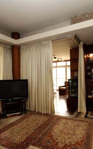 Casa para alugar com 500m², 4 quartos e 8 vagasSala