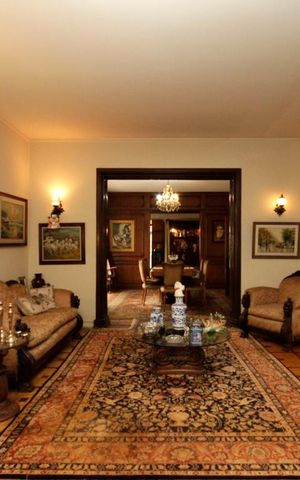 Casa para alugar com 500m², 4 quartos e 8 vagasSala