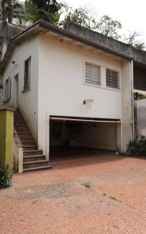 Casa para alugar com 500m², 4 quartos e 8 vagasÁrea Externa