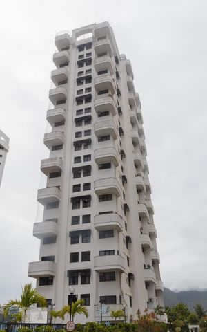 Apartamento à venda com 70m², 2 quartos e 1 vagaFachada