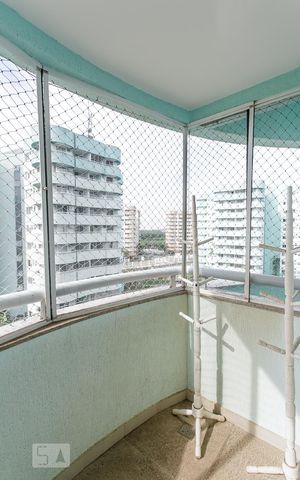 Apartamento à venda com 78m², 2 quartos e 2 vagasSacada