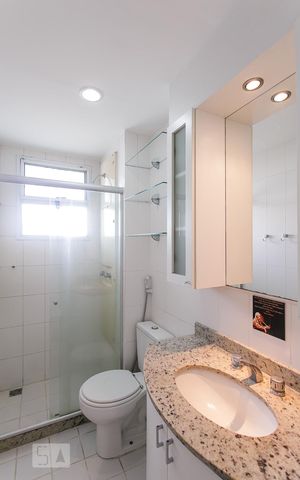 Apartamento à venda com 78m², 2 quartos e 2 vagasBanheiro