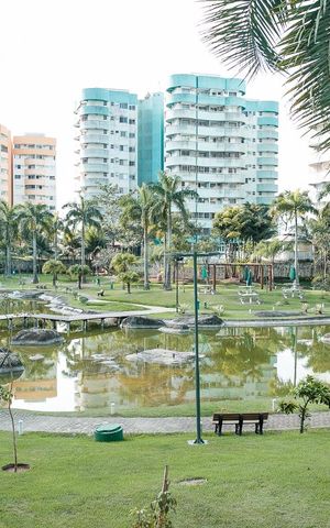 Apartamento à venda com 78m², 2 quartos e 2 vagasLago