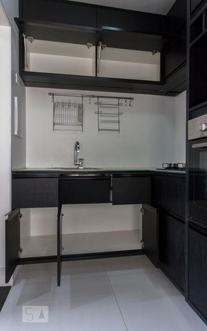 Apartamento para alugar com 56m², 2 quartos e 1 vagaArmário da Cozinha 
