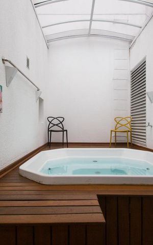 Apartamento para alugar com 90m², 2 quartos e 2 vagas Apartamento para alugar com 90m², 2 quartos e 2 vagasJacuzzi