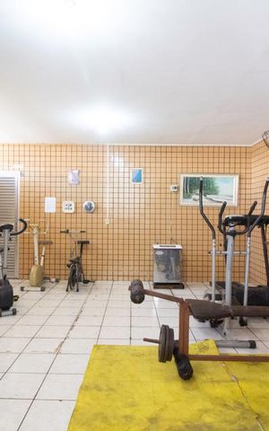 Apartamento à venda com 79m², 2 quartos e 1 vaga Apartamento à venda com 79m², 2 quartos e 1 vagaAcademia