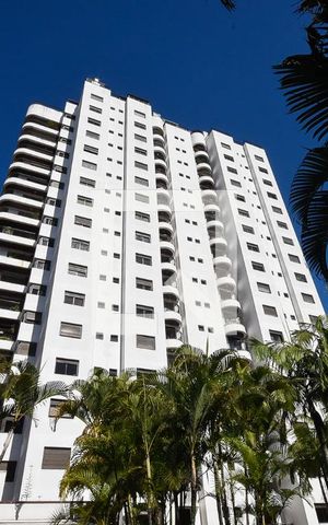 Apartamento à venda com 185m², 4 quartos e 3 vagas Apartamento à venda com 185m², 4 quartos e 3 vagasFachada