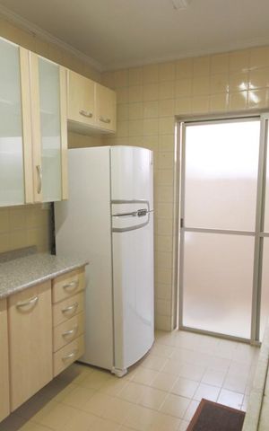 Apartamento para alugar com 75m², 2 quartos e 1 vagaCozinha 
