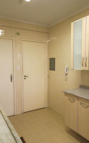 Apartamento para alugar com 75m², 2 quartos e 1 vagaCozinha 