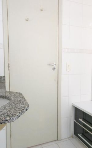 Apartamento para alugar com 75m², 2 quartos e 1 vagaBanheiro 