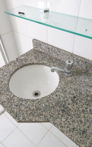 Apartamento para alugar com 75m², 2 quartos e 1 vagaBanheiro 