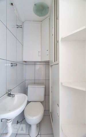 Apartamento à venda com 68m², 2 quartos e 1 vagaBanheiro de serviço
