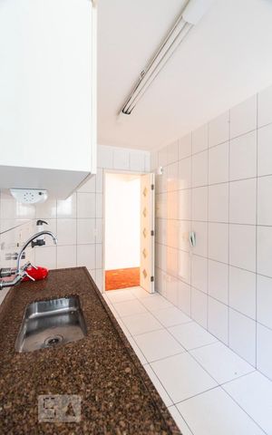 Apartamento à venda com 68m², 2 quartos e 1 vagaCozinha
