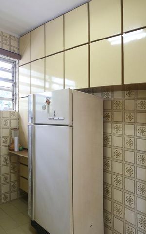 Casa à venda com 350m², 3 quartos e 4 vagas Casa à venda com 350m², 3 quartos e 4 vagasCozinha Armário