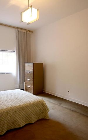 Casa à venda com 350m², 3 quartos e 4 vagas Casa à venda com 350m², 3 quartos e 4 vagasQuarto Suite