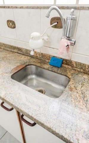 Casa à venda com 220m², 2 quartos e 2 vagas Casa à venda com 220m², 2 quartos e 2 vagasDetalhe cozinha