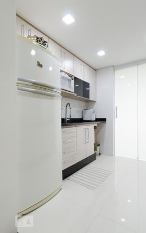Apartamento para alugar com 66m², 2 quartos e 1 vagaCozinha