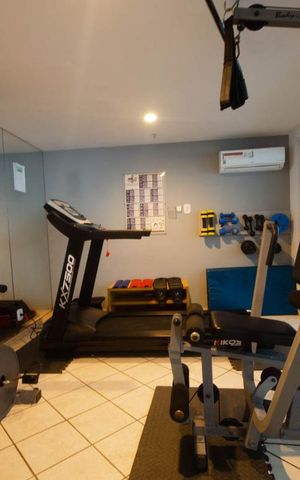 Apartamento à venda com 95m², 2 quartos e 1 vaga Apartamento à venda com 95m², 2 quartos e 1 vagaAcademia
