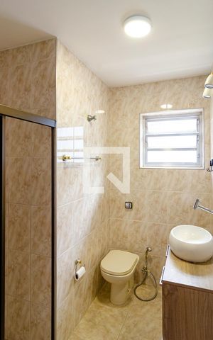 Casa para alugar com 125m², 3 quartos e 2 vagasBanheiro Social