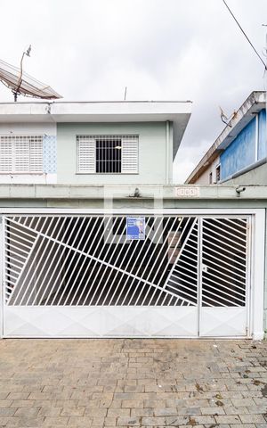 Casa para alugar com 125m², 3 quartos e 2 vagasFachada