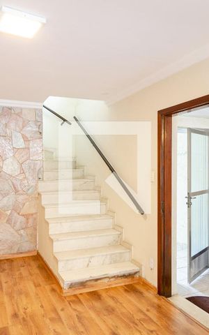 Casa para alugar com 125m², 3 quartos e 2 vagasSala