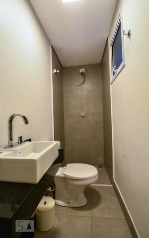 Casa à venda com 250m², 3 quartos e 3 vagas Casa à venda com 250m², 3 quartos e 3 vagasBanheiro Salão