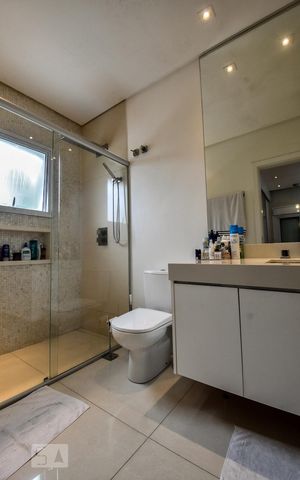 Casa à venda com 250m², 3 quartos e 3 vagas Casa à venda com 250m², 3 quartos e 3 vagasBanheiro Suíte 01