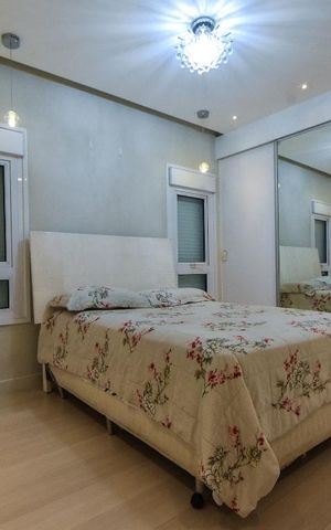 Casa à venda com 250m², 3 quartos e 3 vagas Casa à venda com 250m², 3 quartos e 3 vagasSuíte 01