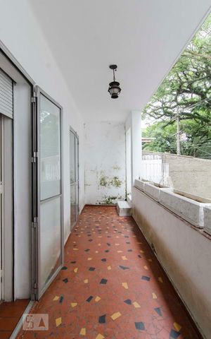 Casa para alugar com 450m², 3 quartos e 2 vagasQuarto 1 e 2 Sacada