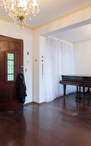 Casa para alugar com 450m², 3 quartos e 2 vagasSala