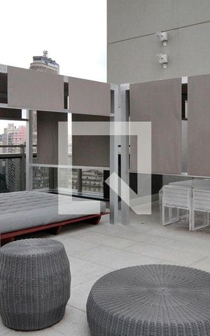 Studio à venda com 27m², 1 quarto e sem vagaÁrea comum - Piscina
