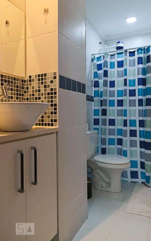 Studio à venda com 45m², 1 quarto e sem vaga Studio à venda com 45m², 1 quarto e sem vagaBanheiro