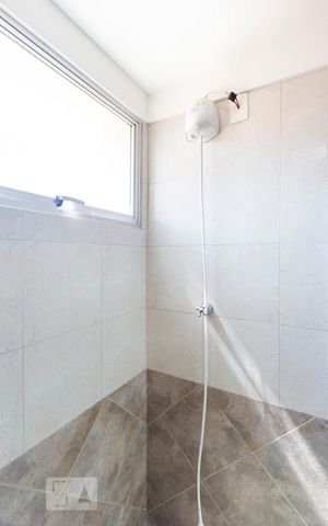 Apartamento para alugar com 68m², 2 quartos e 1 vagaBanheiro social