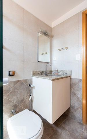 Apartamento para alugar com 68m², 2 quartos e 1 vagaBanheiro social