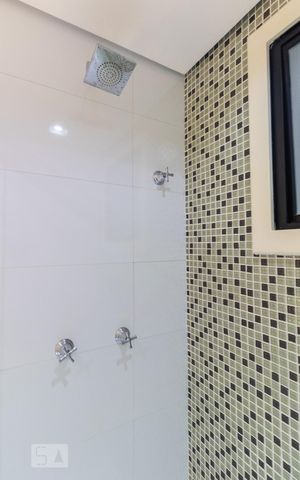 Apartamento à venda com 74m², 3 quartos e 1 vaga Apartamento à venda com 74m², 3 quartos e 1 vagaBanheiro