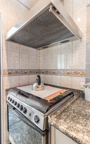 Apartamento à venda com 200m², 3 quartos e 3 vagas Apartamento à venda com 200m², 3 quartos e 3 vagasCozinha