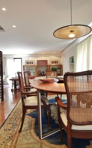 Apartamento à venda com 256m², 4 quartos e 3 vagasSala