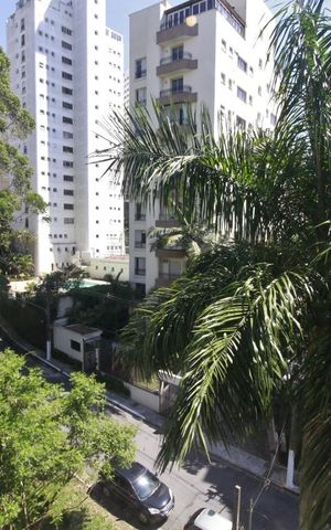 Apartamento à venda com 256m², 4 quartos e 3 vagasVista da suíte 4