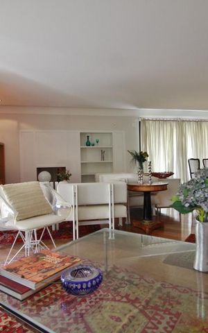 Apartamento à venda com 256m², 4 quartos e 3 vagasSala