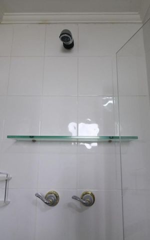 Apartamento à venda com 256m², 4 quartos e 3 vagasChuveiro