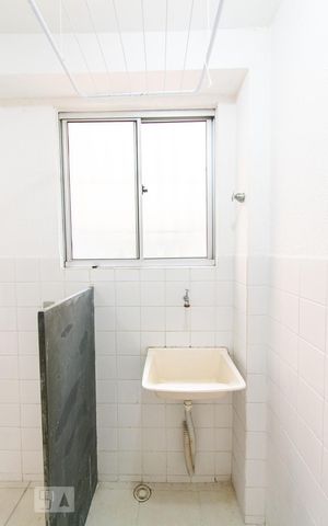 Apartamento à venda com 70m², 2 quartos e 1 vaga Apartamento à venda com 70m², 2 quartos e 1 vagaÁrea de serviço