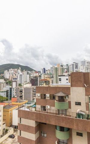 Apartamento para alugar com 120m², 4 quartos e 3 vagasVista