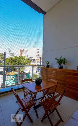 Apartamento à venda com 105m², 1 quarto e 2 vagas Apartamento à venda com 105m², 1 quarto e 2 vagasVaranda